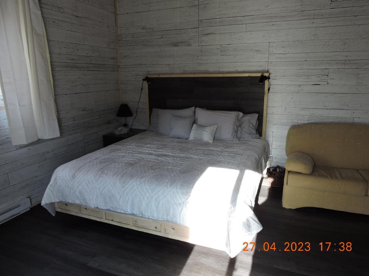 Gite Passion Et Tendresse B&B Shefford Exteriör bild