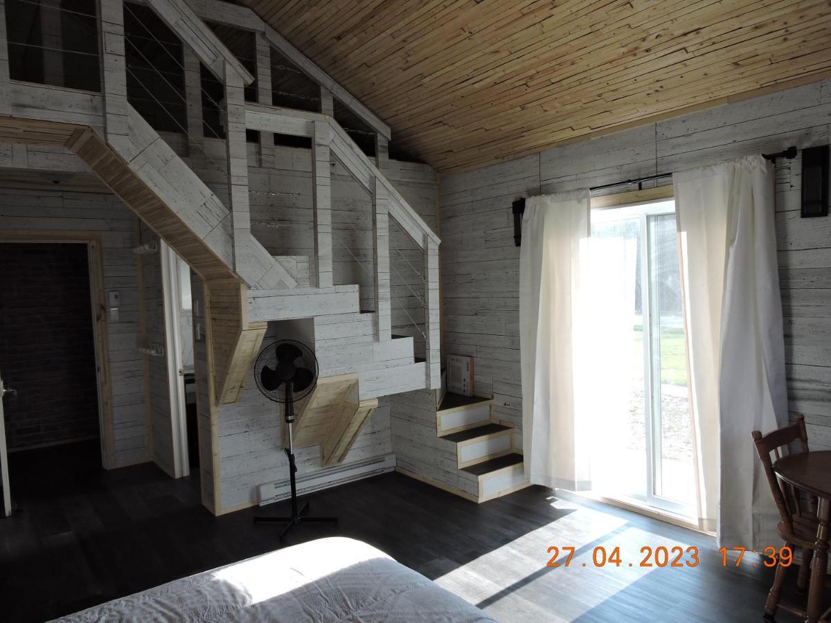 Gite Passion Et Tendresse B&B Shefford Exteriör bild