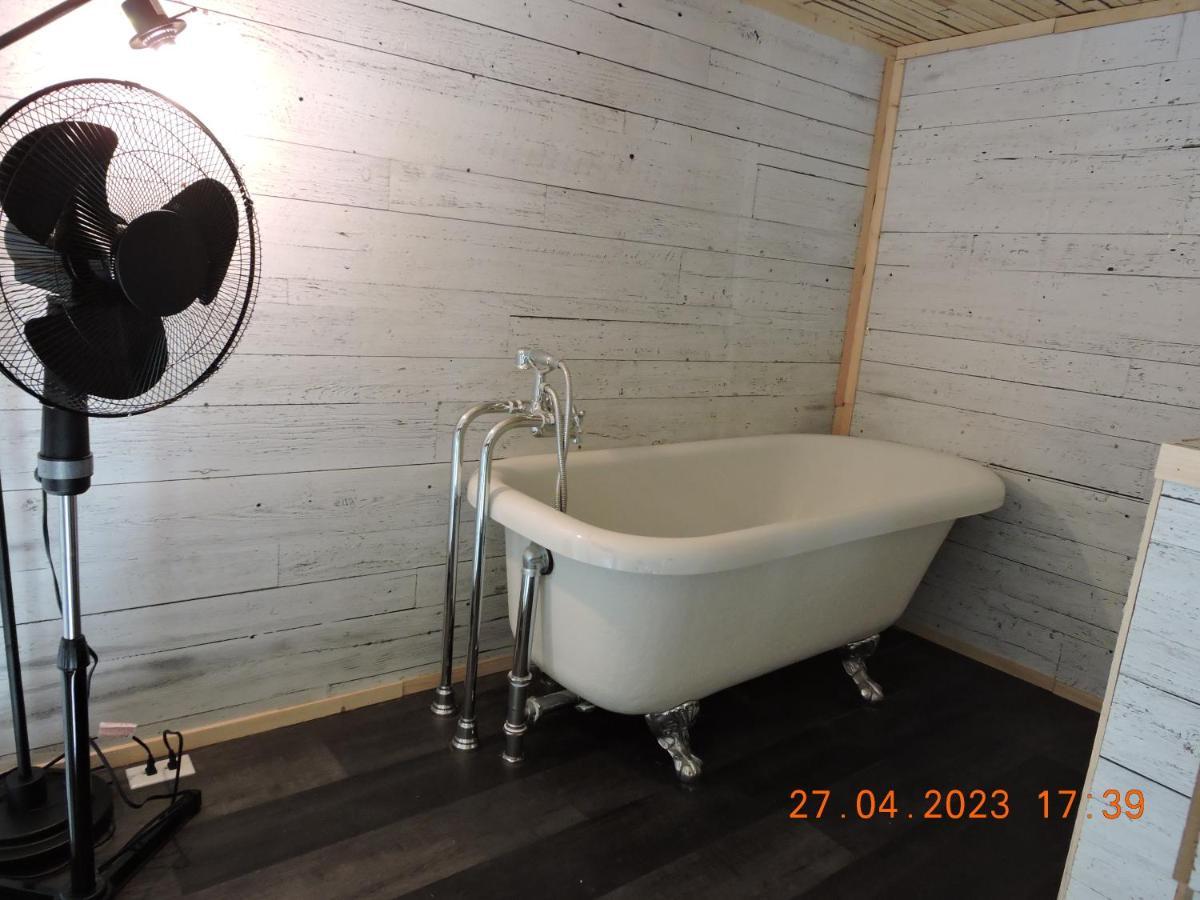 Gite Passion Et Tendresse B&B Shefford Exteriör bild