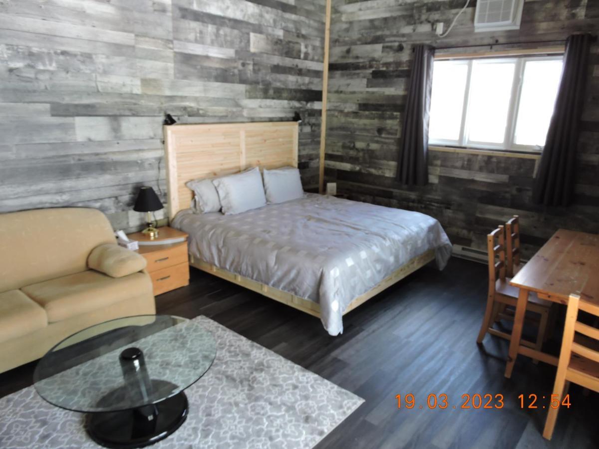 Gite Passion Et Tendresse B&B Shefford Exteriör bild