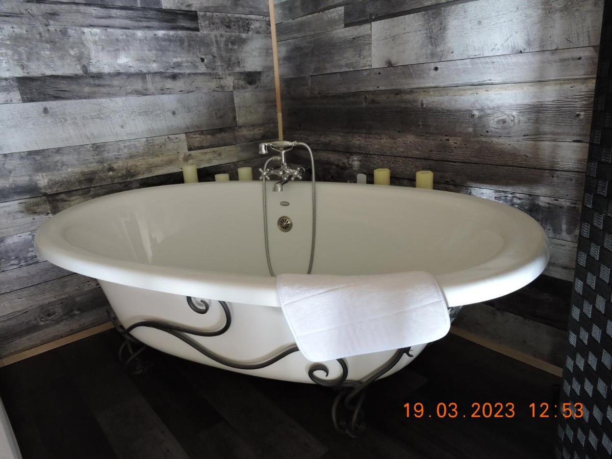 Gite Passion Et Tendresse B&B Shefford Exteriör bild