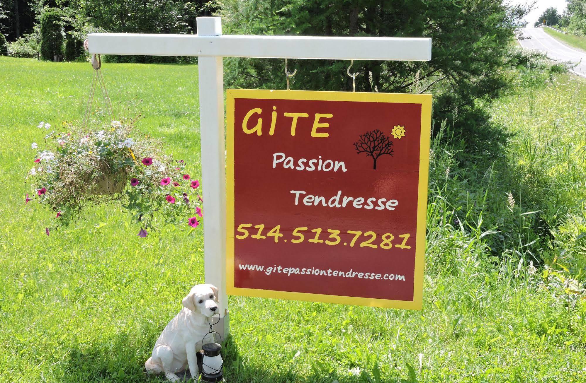 Gite Passion Et Tendresse B&B Shefford Exteriör bild