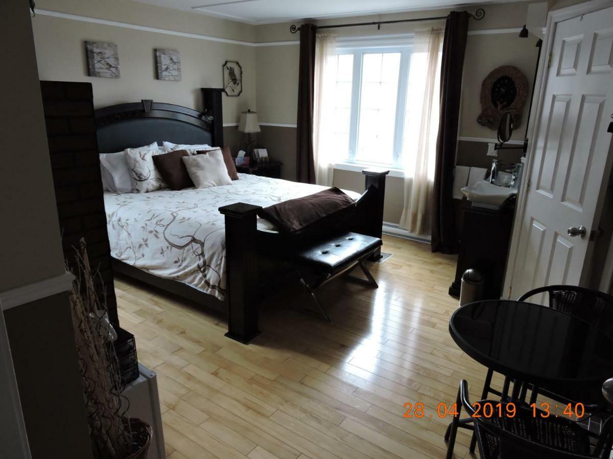 Gite Passion Et Tendresse B&B Shefford Exteriör bild